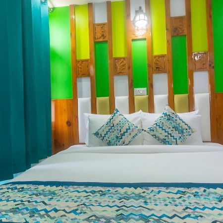 Golden Oak Bed and Breakfast Shimla Esterno foto
