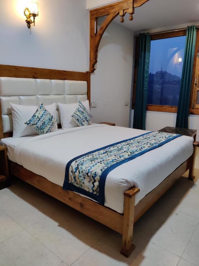 Golden Oak Bed and Breakfast Shimla Esterno foto