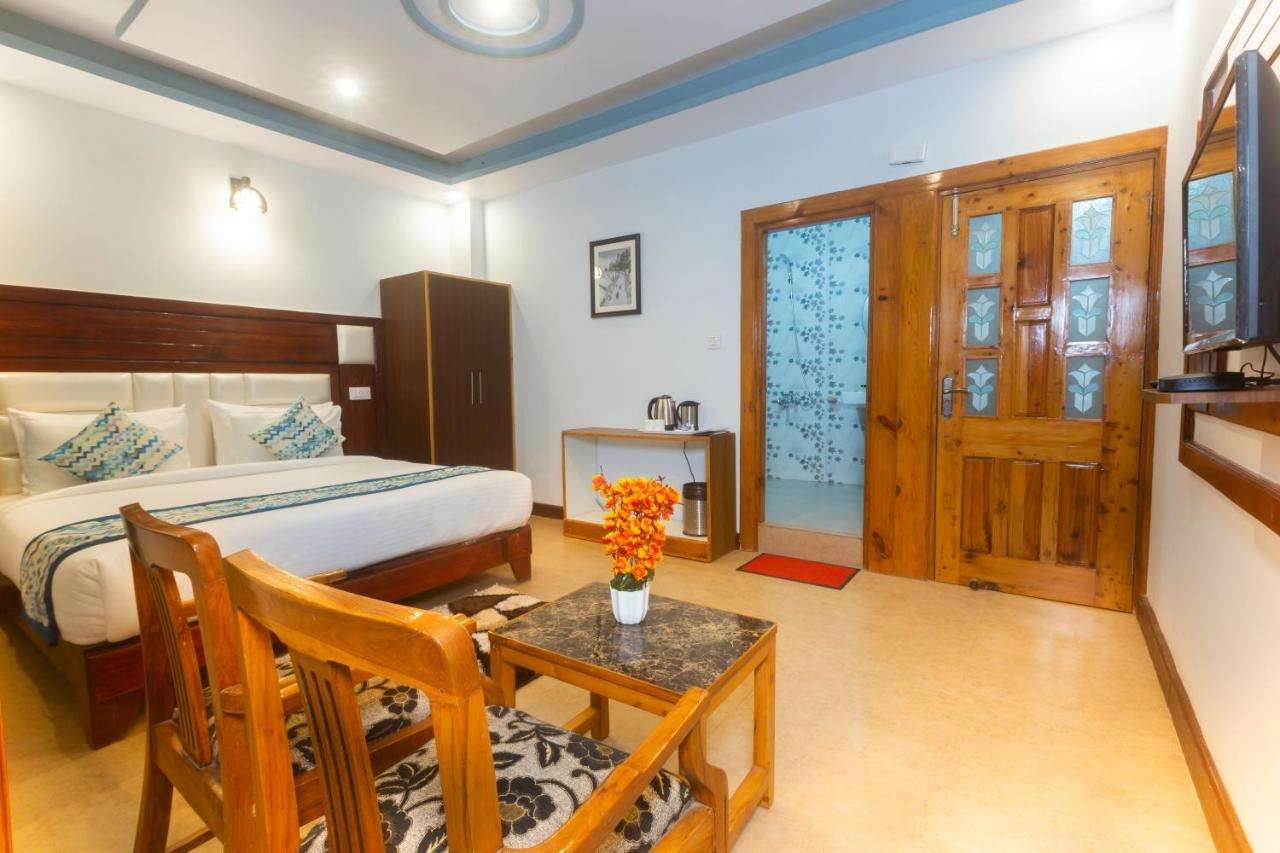 Golden Oak Bed and Breakfast Shimla Esterno foto