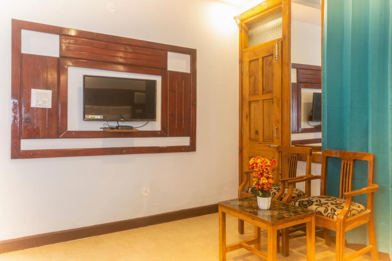 Golden Oak Bed and Breakfast Shimla Esterno foto