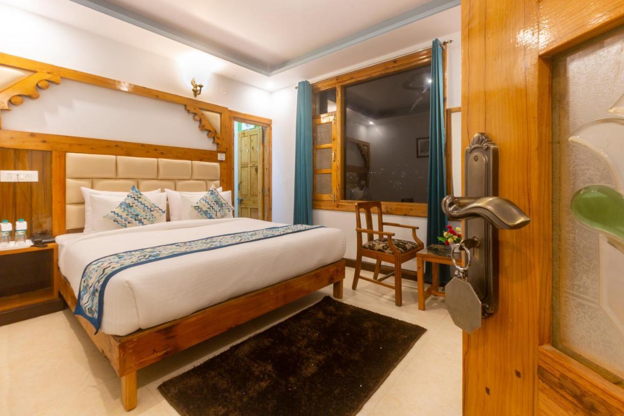 Golden Oak Bed and Breakfast Shimla Esterno foto